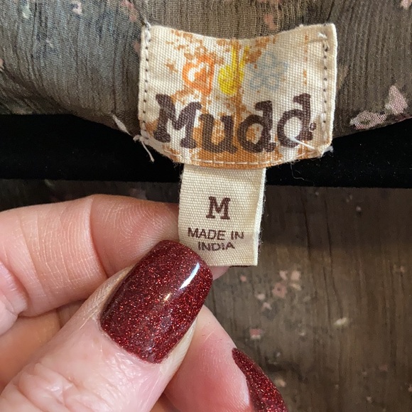 Mudd Brand Sheer Layering Tank Blouse - Picture 5 of 7